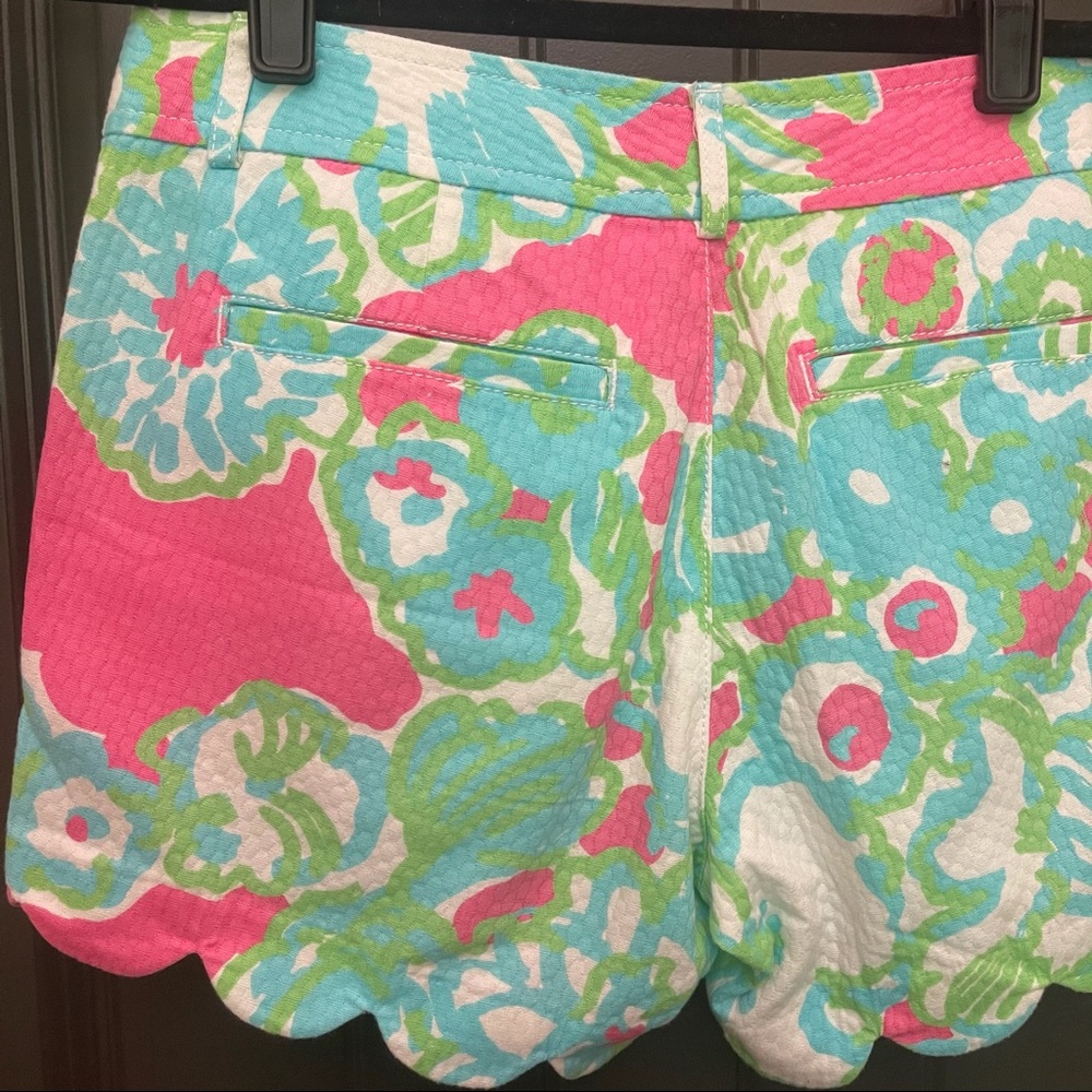 🎉HOST PICK🎉 Lilly Pulitzer scalloped buttercup shorts - Picture 10 of 14